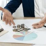 ¿POR QUÉ LOS NÚMEROS NO SON SUFICIENTES? LA PSICOLOGÍA DETRÁS DE TUS DECISIONES FINANCIERAS